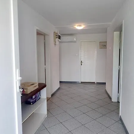Comfort Family Bubola Apartment *